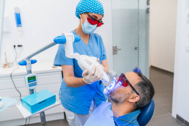 Best Emergency Tooth Extraction in Bloomington, IL